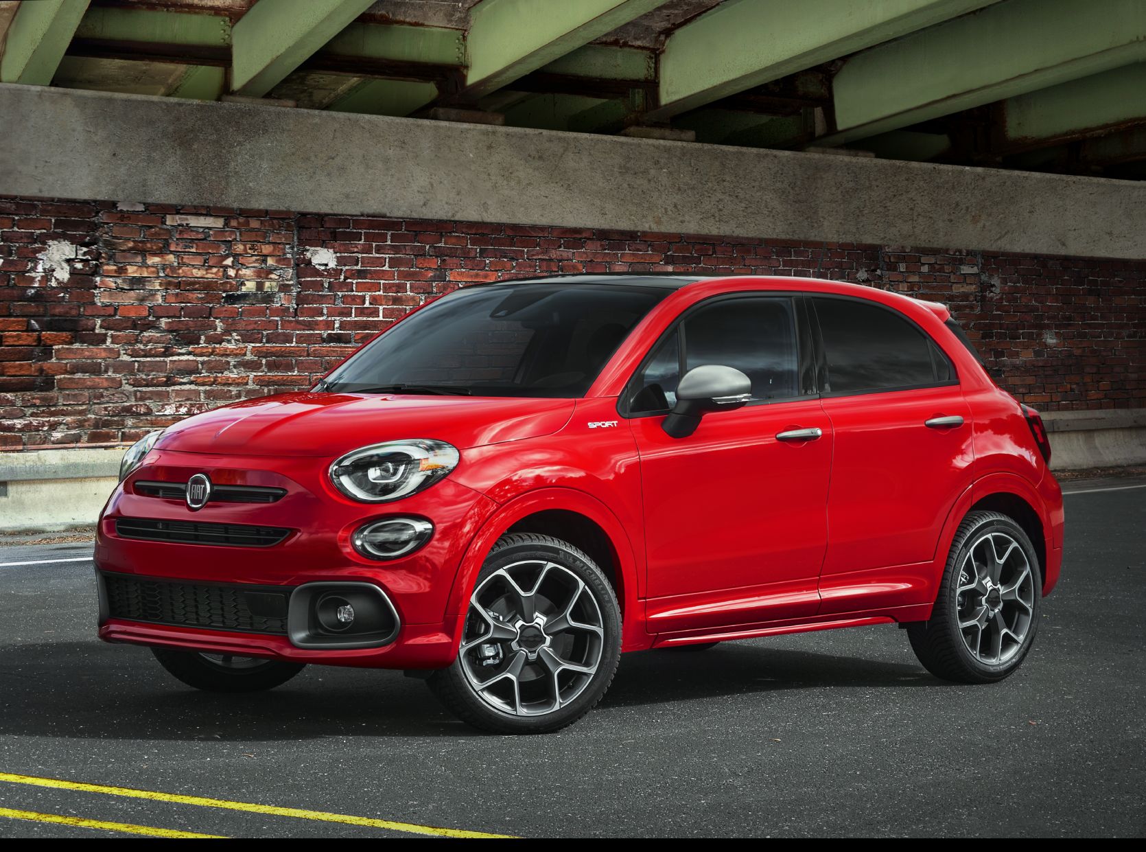The Fiat 500X shares its basic platform with the Jeep Renegade.